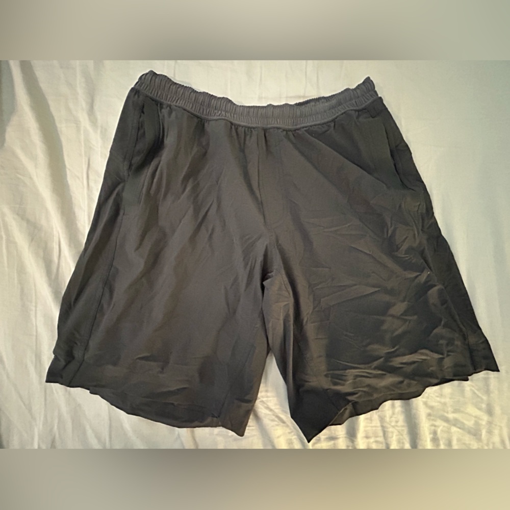 Men's M/L Lululemon athletic shorts